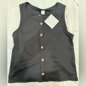 Girls black tank top outfit